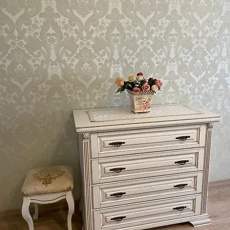 красивая 2-ком.кв.,в новом доме!от хозяйки! Apartment Odesa